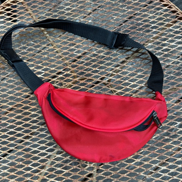(Must bundle!)EAGLE PAC Red Nylon Fanny PAC Single Large Pocket OS - Picture 1 of 9